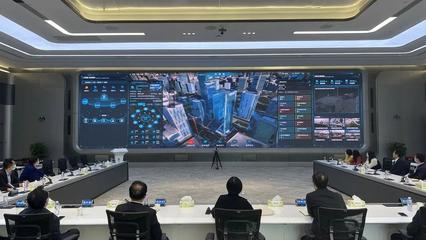 打造智慧教育城区,区教育局参观“圳智慧”平台