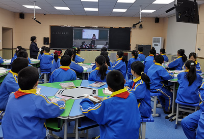 石嘴山这所学校开展“互联网+教育” 让师生乐享线上资源