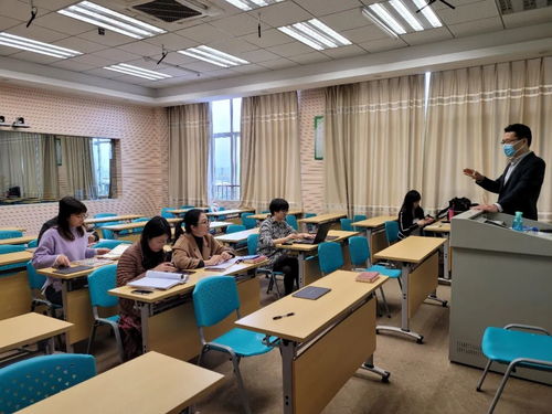 教育服务区域行丨慕华成志在珠海市金湾区开展教师培训