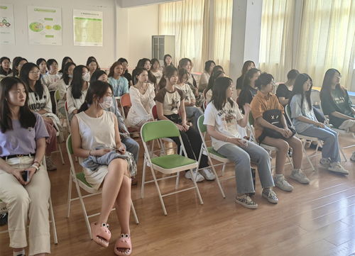 公寓服务中心开展宿舍用电防火安全教育培训